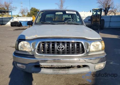 2002 Toyota Tacoma Base из США, поврежденный, VIN 5TEVL52N72Z895573